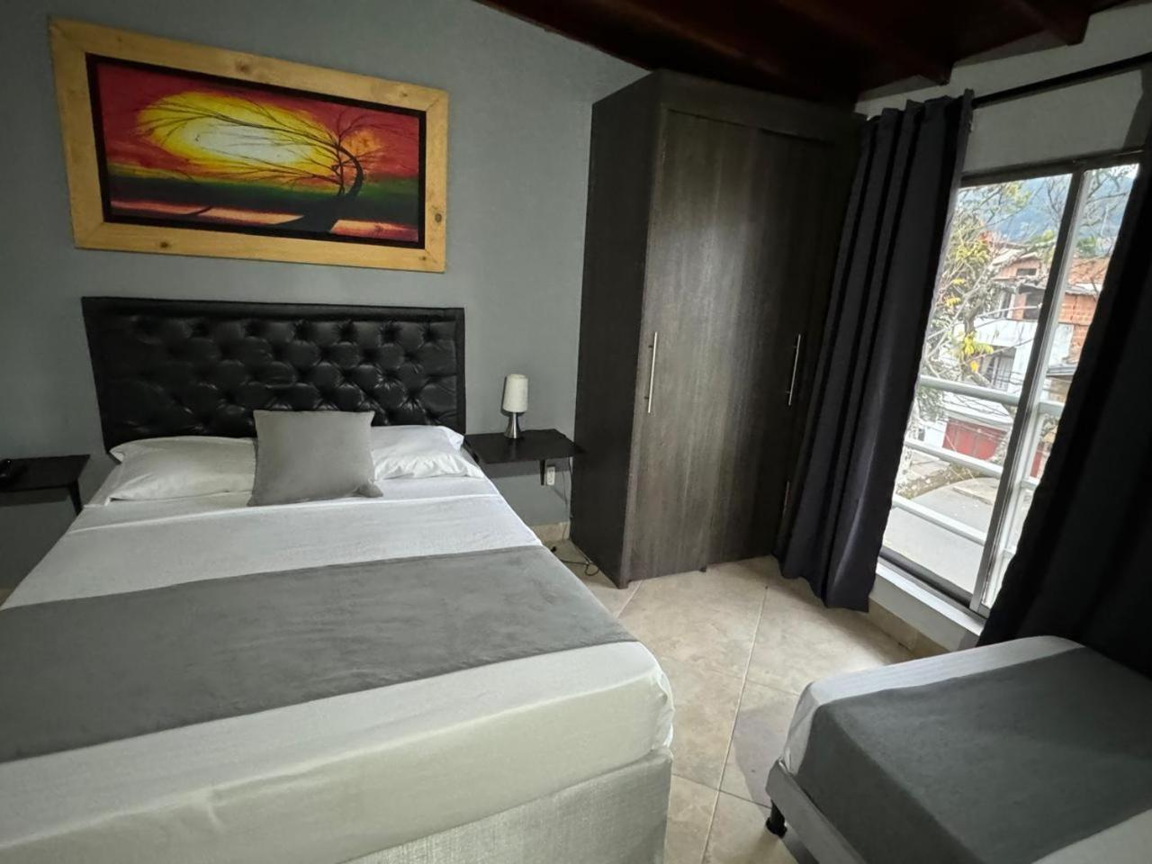 Gemas San Joaquin 1 Hotel เมเดยิน ภายนอก รูปภาพ